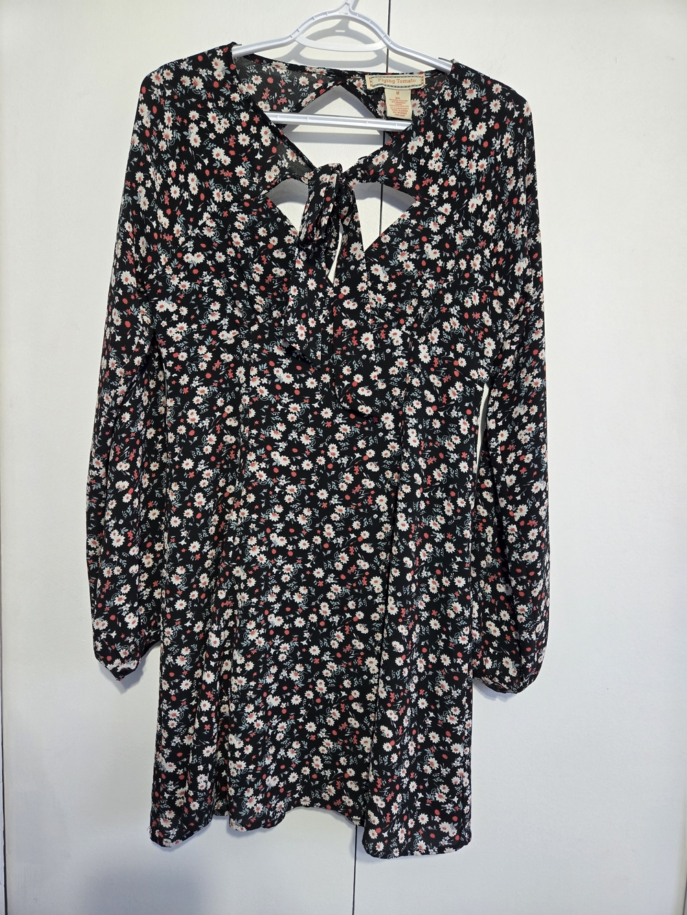 Flying Tomato Floral Mini Dress Long Sleeve‎ Tie Front Cutout Black Boho Size M